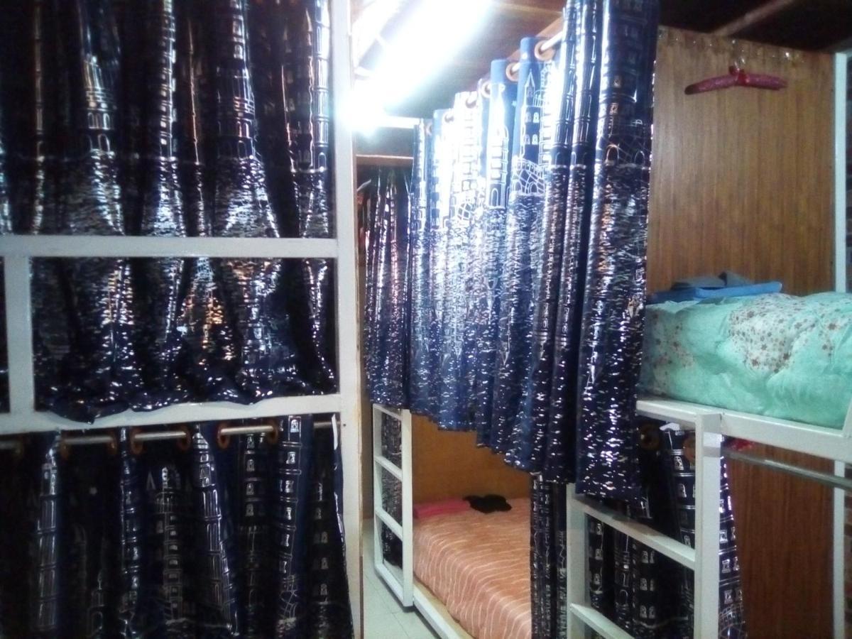Ban Kru Ae Mixed Dorm Bed & Breakfast กรุงเทพมหานคร ภายนอก รูปภาพ